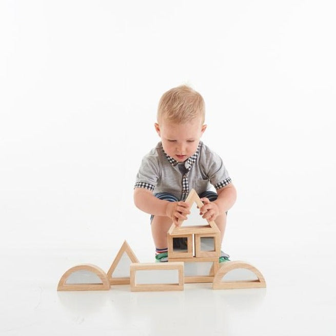 8 Blocs sensoriels en bois avec inserts miroir TickiT®- jeux enfants